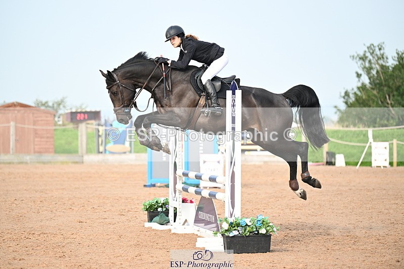 240801A-090625-00934 - Cls 1 British Novice and 90cm Open