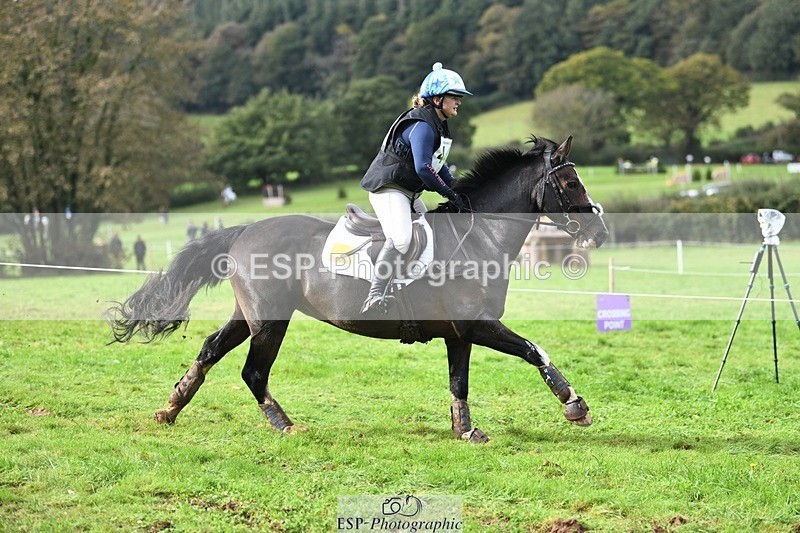 231021-135404-18153 - 444-REDHILL.SKANDEL-Emma.Stokes-SC+XC