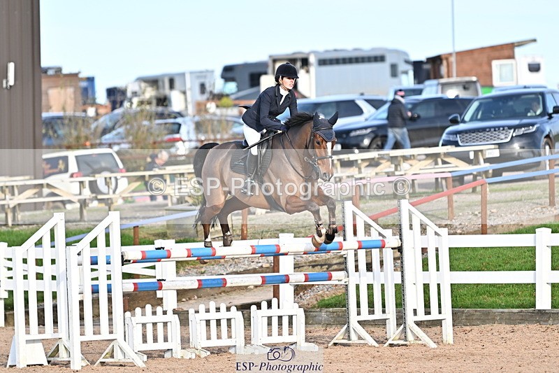 241113A-140252-00781 - Cls 05A&B Snr Fox & 1.20m Open