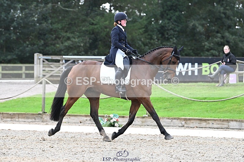 231019-151810-04440 - 062-CLASS.ROMANCE-Eleanor.Hope-DR