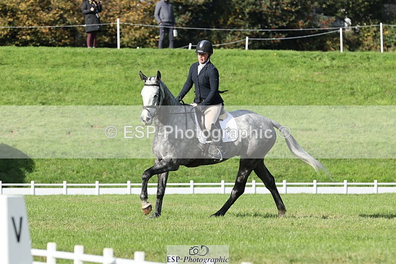251024A-121836-10156 - D-360-Hannah.Norvill