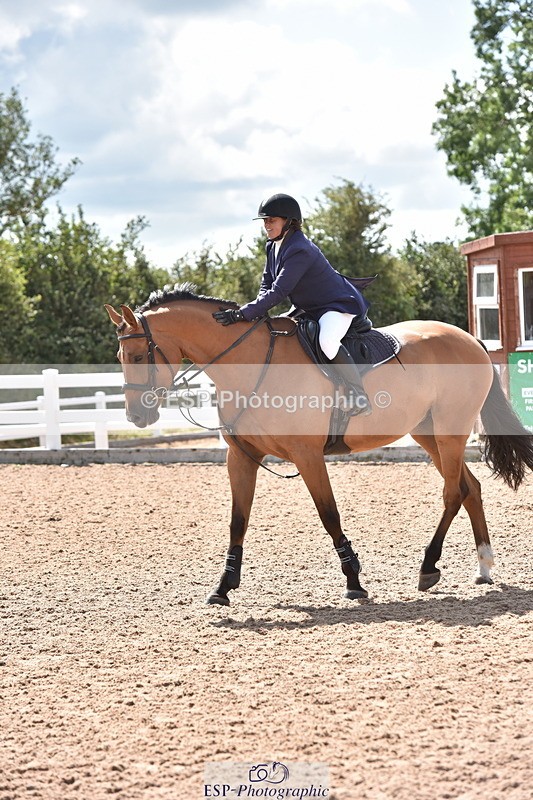 230806A-111218-01353 - Cls 17 Snr Discovery & 1m Open