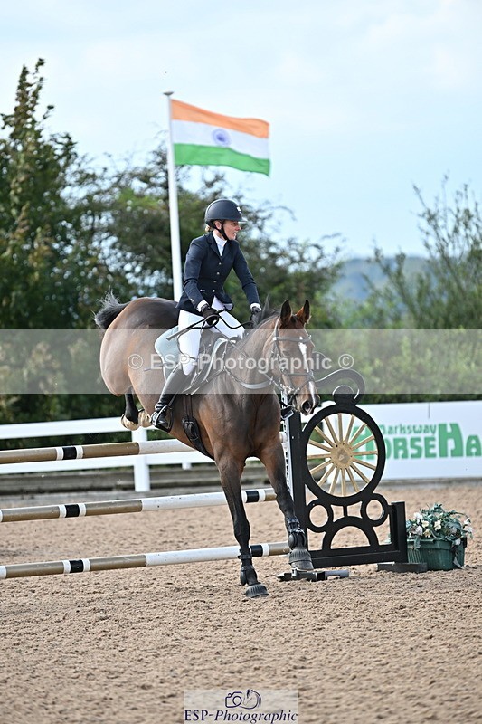 241004A-132640-02205 - Fri 10 1.05m amateur Quals