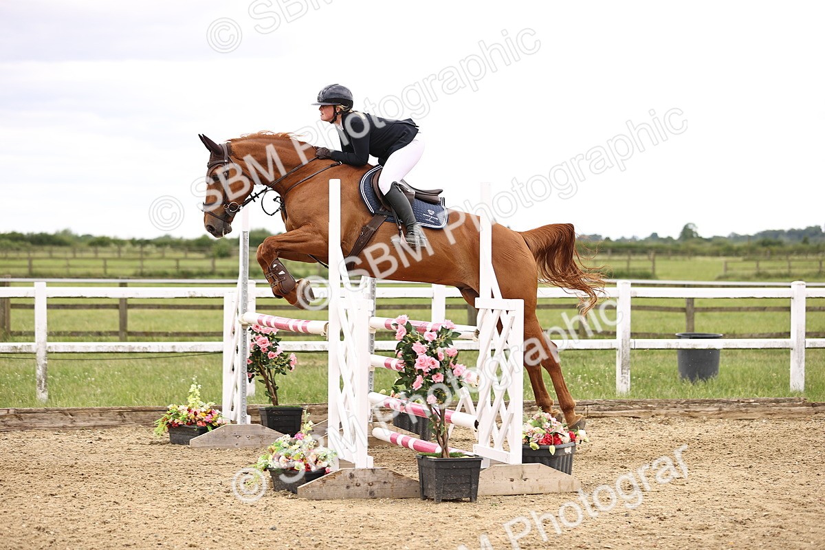 SBM_007720 - Class 19 - Senior Newcomers - 1.10m