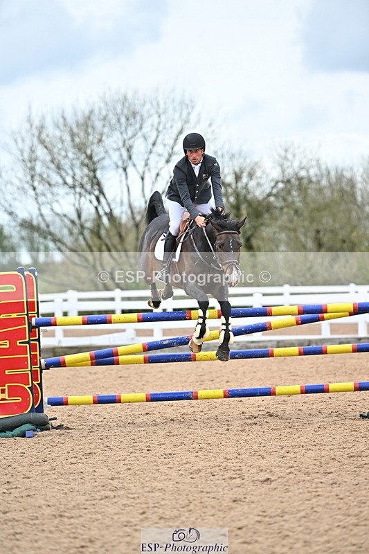 240501A-144623-01142 - Cls 8 Snr Foxhunter and 1.20m Open
