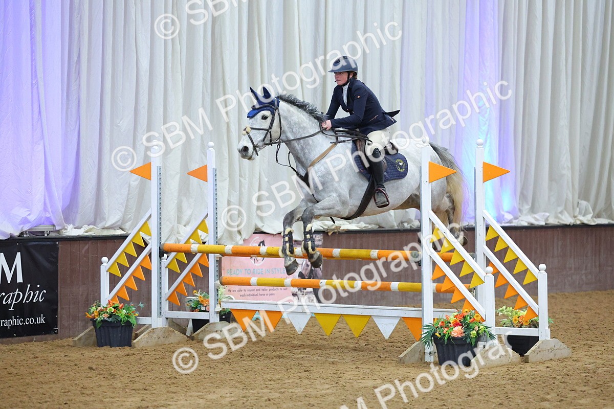 SBM_010061 - Class 21 - Nupafeed Supplements Senior Discovery/ 1m Open - First Round (1.00m)