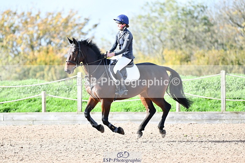 241026A-115904-01097 - SAT Cls 26+27 Club and Schools 90cm