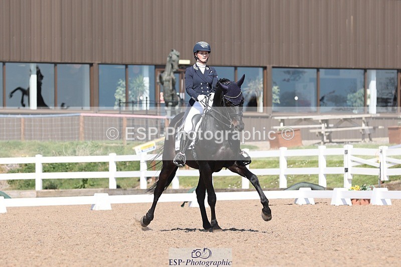 250405-145228-11488 - 069-India.Hamilton-Burnet-Kissingdale