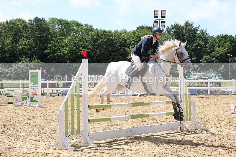 3E7A0339 - Class 9: Senior British Novice/90cm open