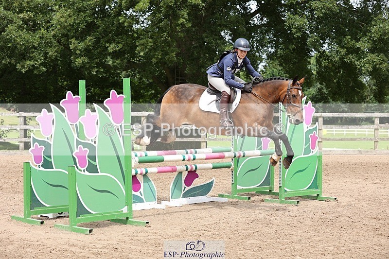 240803-133902-05657 - 225-Molly_Swain-SOCKS