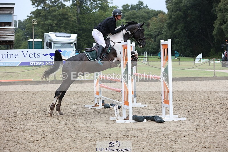 250831A-130724-10250 - Cls 42 Snr 1m Grand Prix