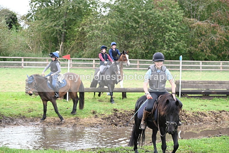 WJ6_7123 - Time at Photographer 13:06 to 13:23