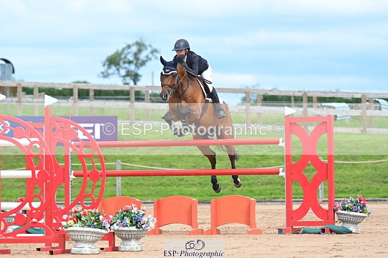 230721A-152819-07245 - Cls 10, 2 Star Big 1.45m Start to break