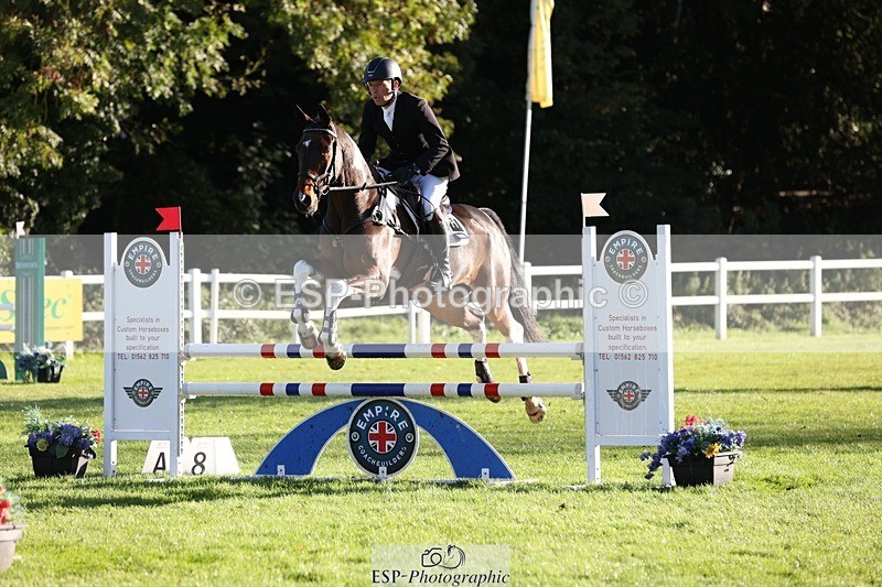 231022-093453-23968 - 640-UP.TO.MISCHIEF-Will.van.Ufford-TrotUp+SJ