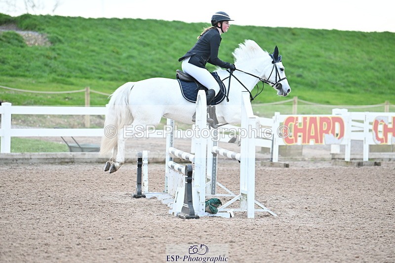 231119A-084548-04223 - Sun Cls 2 British Novice & 80cm Open