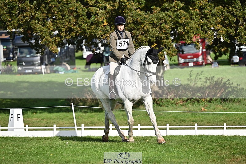 251024A-121833-09923 - G-571-Zoe.Mccanlis