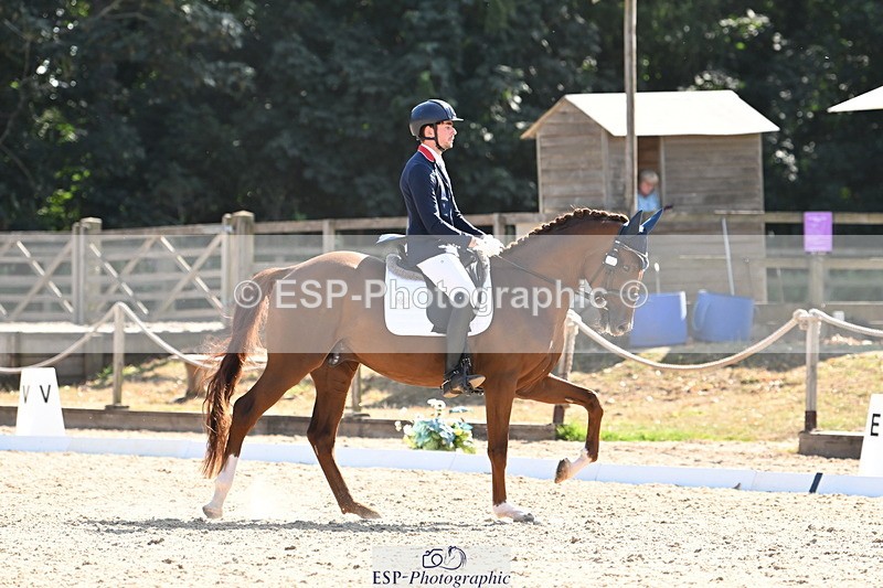 250808A-164246-02158 - 153-Angus.Corrie-DeaneVeyron.II