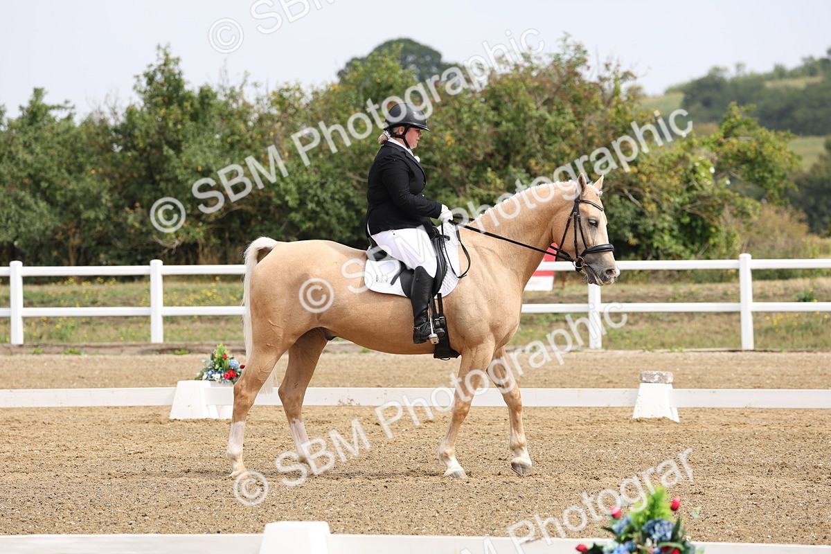 SBM_005831 - Class 6 - Novice 6 - 10.26-11.29