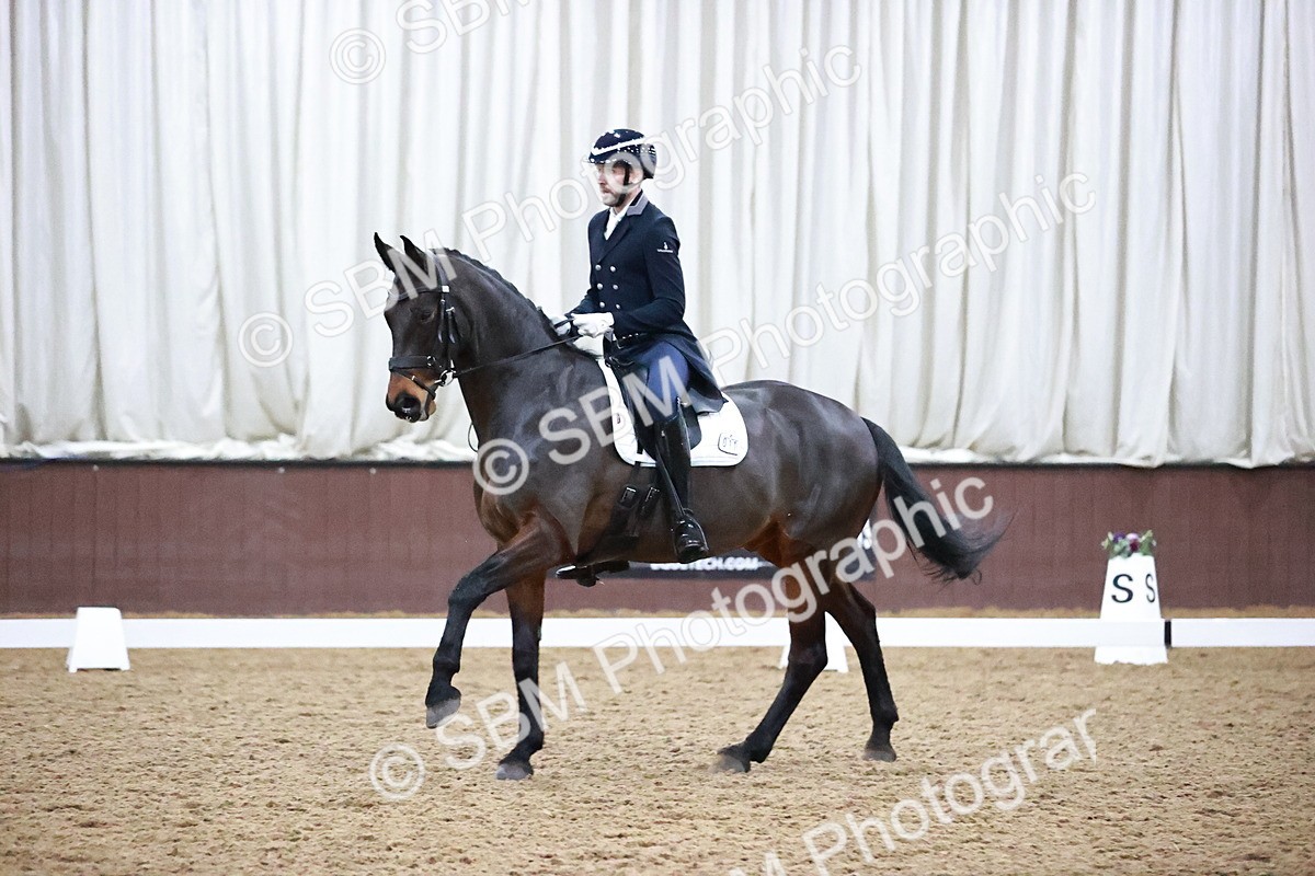 SBM_005341 - Class 18 - FEI PSG