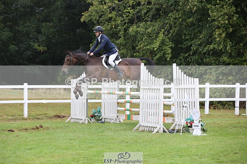 250830A-144923-07123 - Cls 16 Snr Newcomers and 1.10m Open