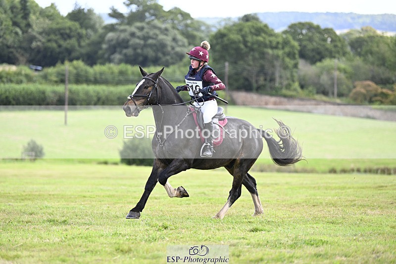 240825X-111456-32471 - 70cm XC 11.00 to 12.00