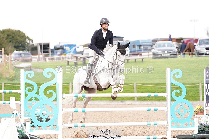 241004A-144554-00795 - Fri 04 Snr Fox & 1.20m Open