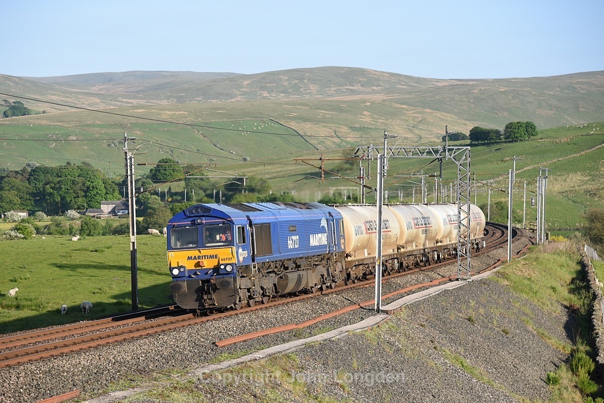 JL - 29.5.23 66727 6C03 Clitheroe - Carlisle NY, Greenholme - West Coast Main Line (north to south)