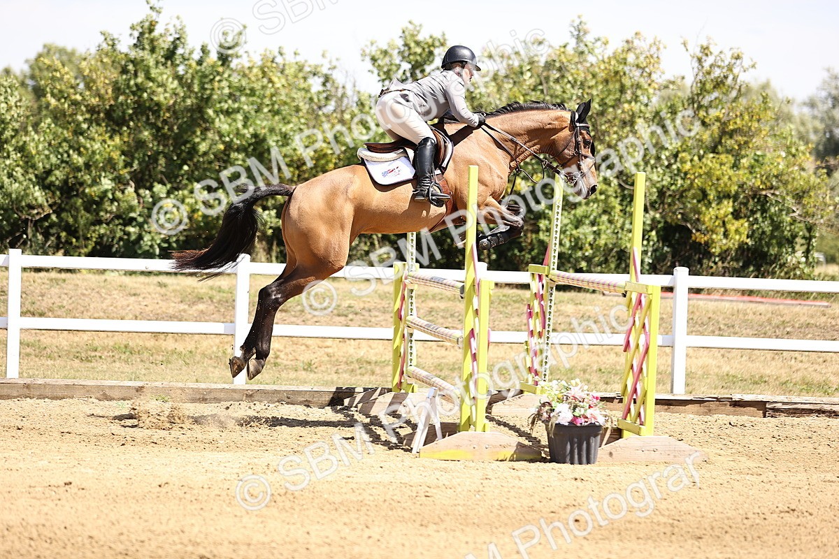 SBM_010063 - Class 9 - Senior Foxhunter - 1.20m Open