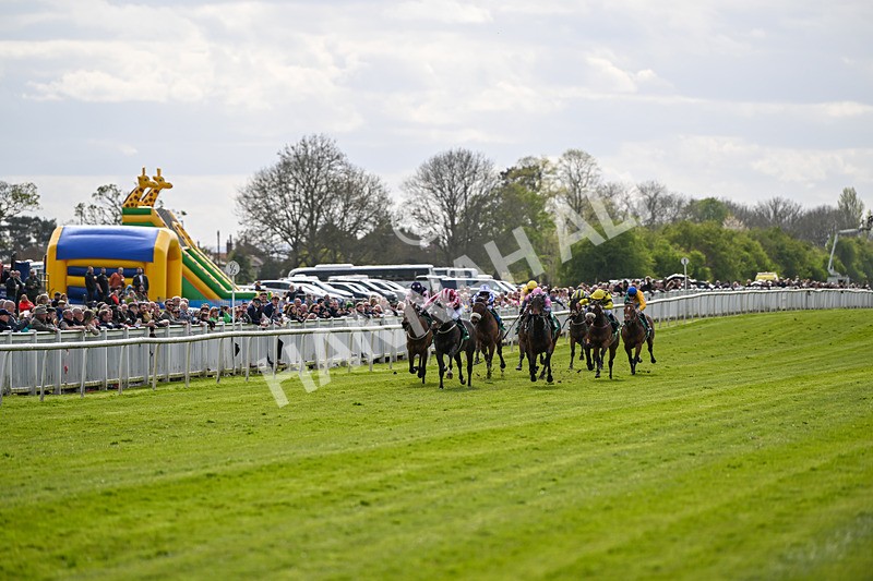 200424-Race 2-Kendall Roy-5969