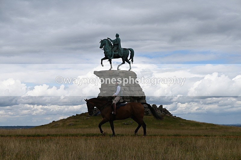 DSC_9403 - Time at Statue 14:33 to 15:10
