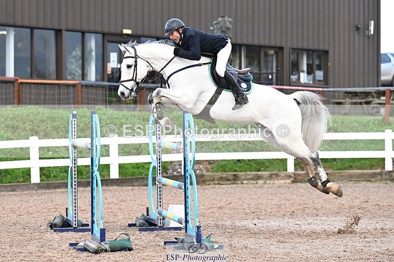 251206-145400-01399 - Cls 15 National 1.30m and 1.40m