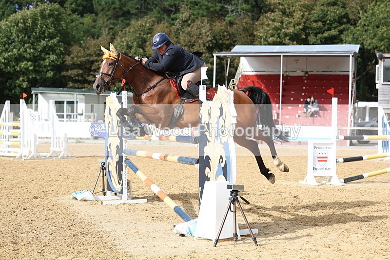 3E7A0577 - Class 13: Senior Newcomers/1.10m open