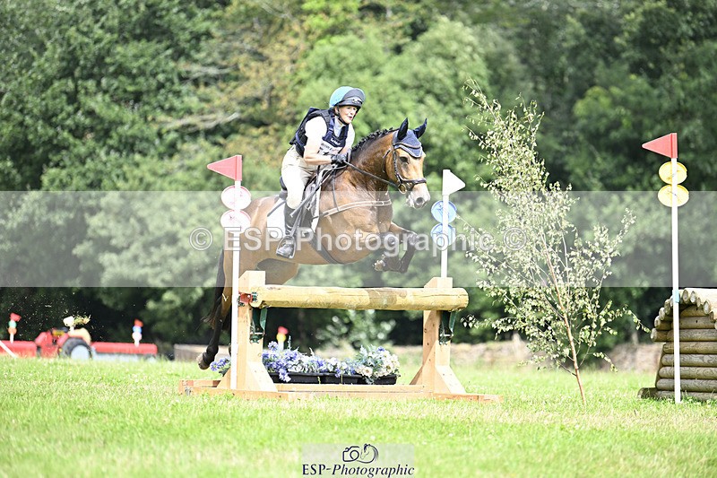 240804-135335-15316 - 514-Annie_Berry-SWANVIEW_DELTA_DAWN