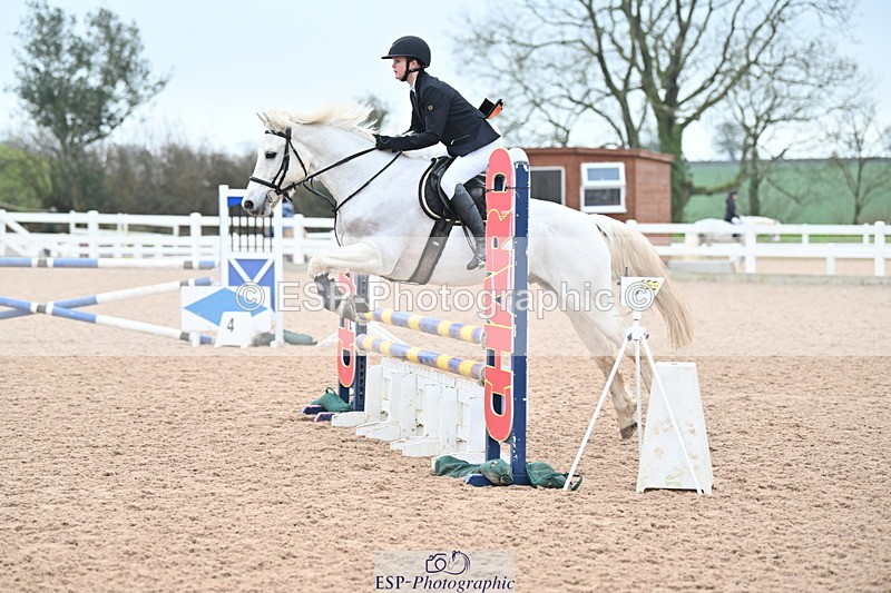 240128A-112920-00535 - Cls 3 Pony Discovery and 90cm Open