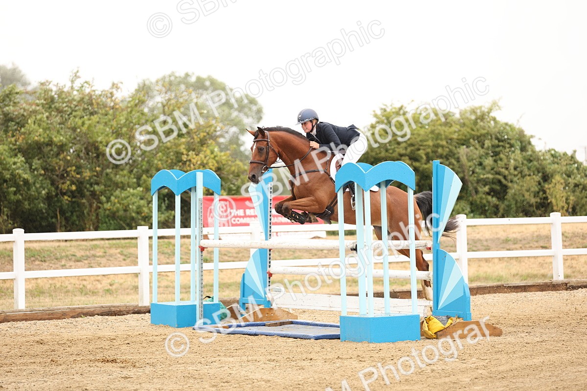 SBM_024060 - Class 6 - Senior Newcomers 1.10m