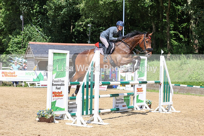 3E7A7413 - Class 8: Senior Newcomers/1.10m open