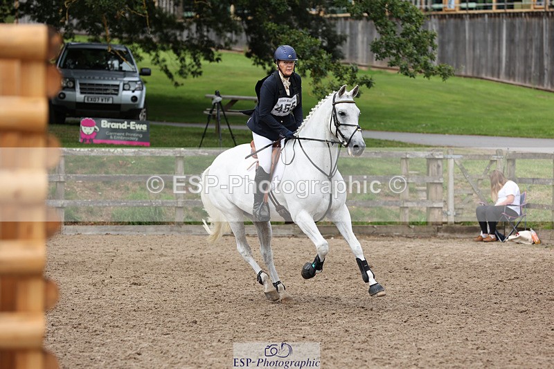 240804-114518-12799 - 455-Nicola_Horsley-Gubbins-RATHNAGREW_GREY_TEX