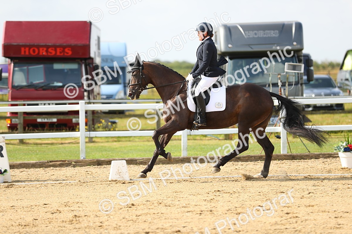 SBM_015570 - Class 13 - Novice 23 - 9.54-11.04