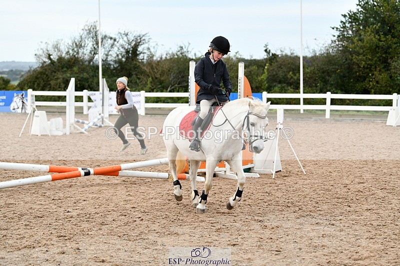 241013B-085934-00071 - Cls 1 Clear Round