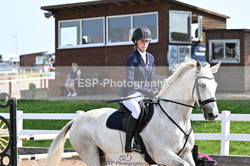 240801A-110813-00389 - Cls 9 95cm Amateur Qualifier