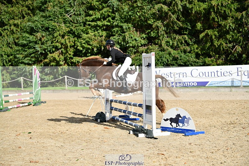 251004A-145714-01596 - Classes 8 & 9 70cm