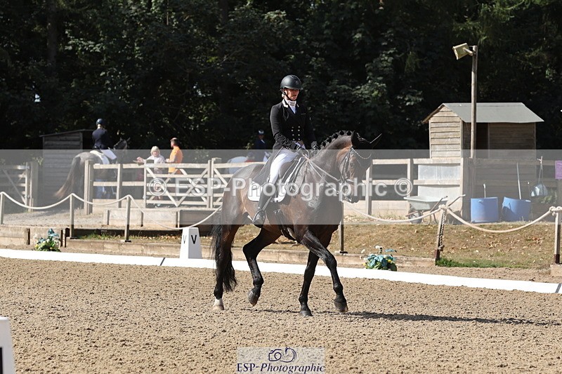 250809A-102258-02369 - 104-Emily.OrmerodFLS.Samphire