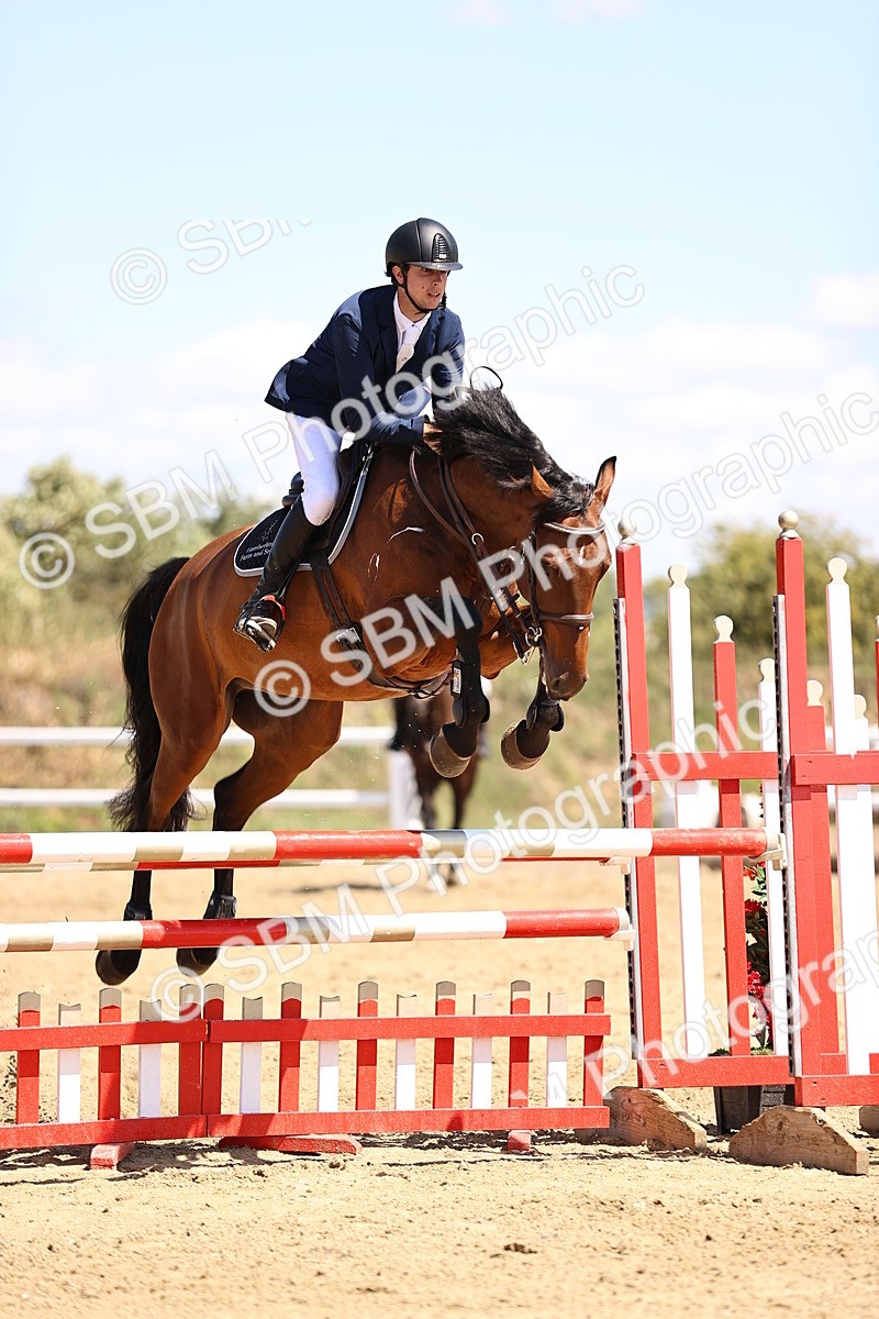 SBM_014788 - Class 15 - Senior Newcomers - 1.10m Open