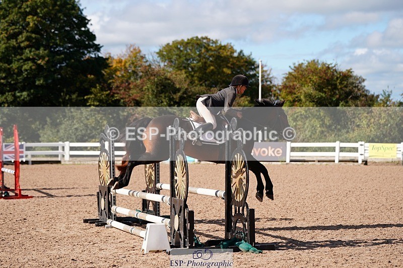 250921-110924-02590 - Cls 21+22 Club and Schools 70cm