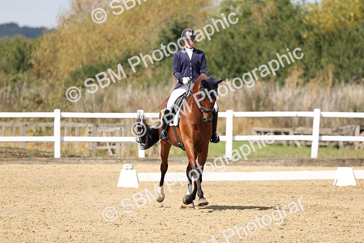 SBM_018657 - Class 16 - Novice 5 - 12.08-13.11