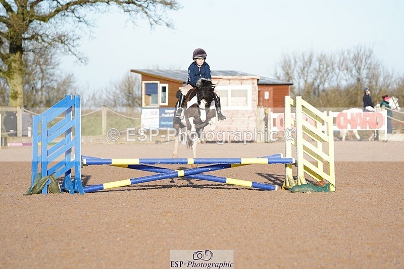 250125-102226-00939 - Clear Round 40cm and 50cm