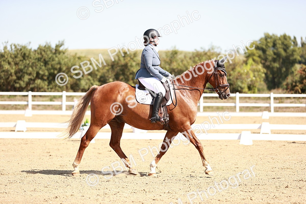 SBM_004523 - Class 12 - Novice 5 - 10.31-11.41