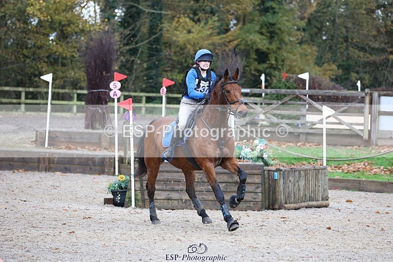 231118-133436-01906 - Cls 3 90cm