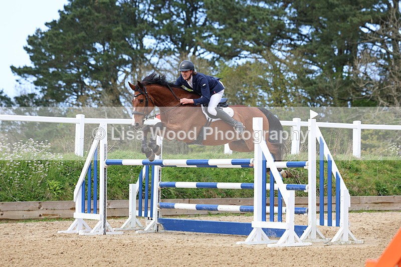 3E7A2374 - Class 9: Senior 1.30m open