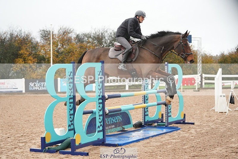 251107-115803-00645 - Cls 4 Snr 1.05m Open